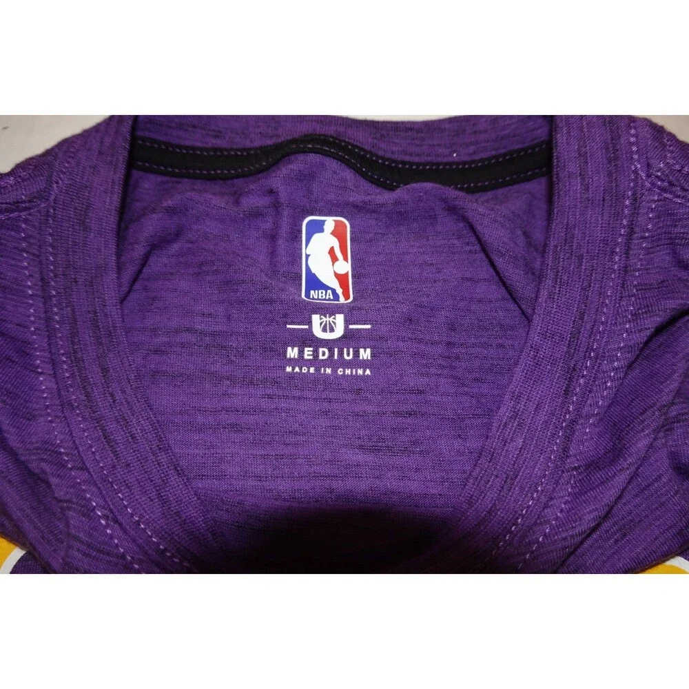 Los Angeles Lakers Men's Medium NBA Basketball cotton T Shirt NWT